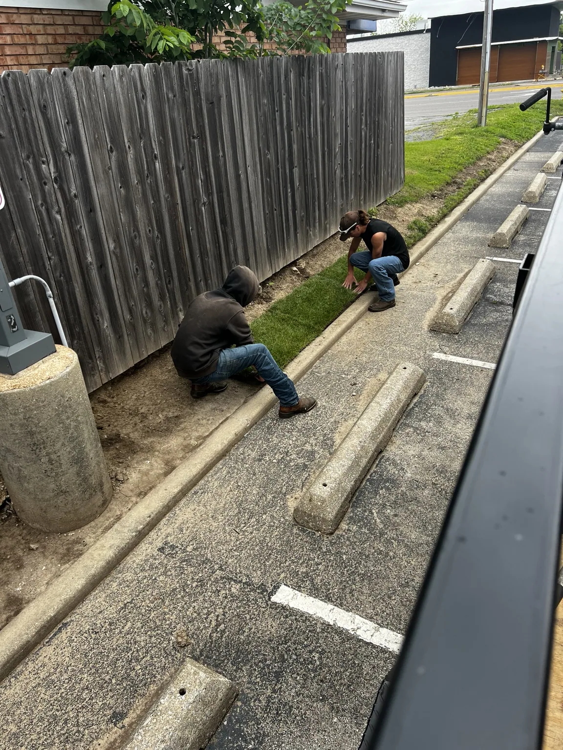 Xpress crew working along the narrow commercial strip